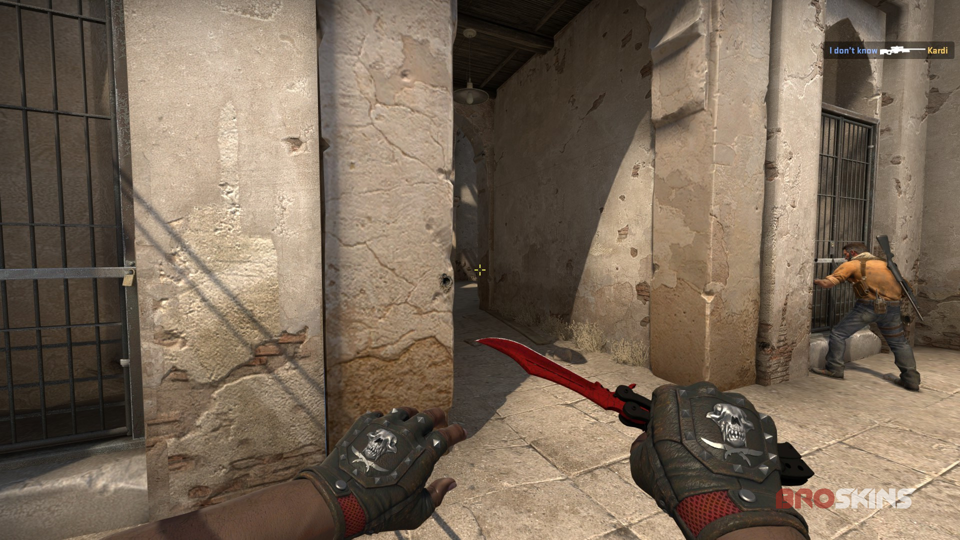 Bloodhound Gloves Charred + Butterfly Knife Crimson Web